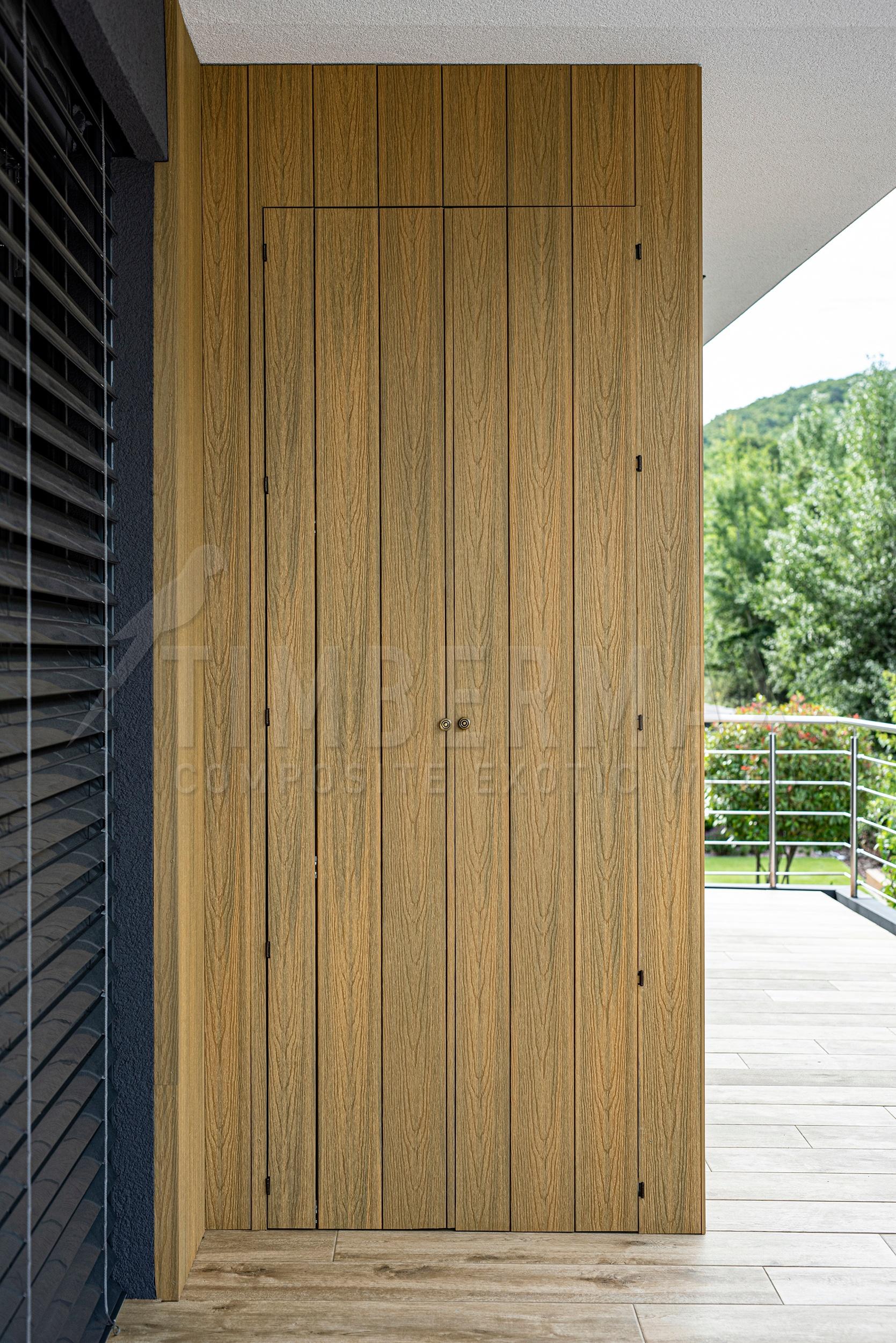 detail kompozitních desek na fasádu s fasádním obkladem imitace dřeva